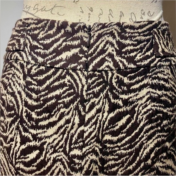 Ann Taylor Gold Chain Pleated Brown & Tan Print Superfine Wool Skirt EUC Size 14 - Picture 5 of 7